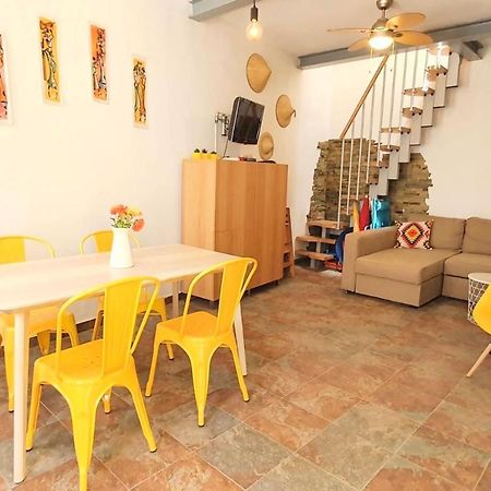 Lovelystay - Yellow Submarine House لاغوس المظهر الخارجي الصورة