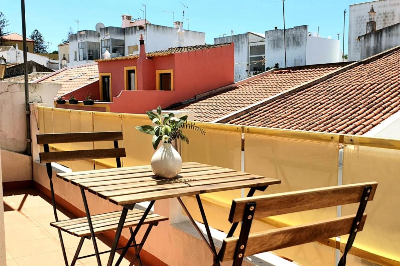 Lovelystay - Yellow Submarine House لاغوس المظهر الخارجي الصورة