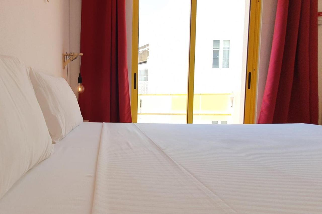 Lovelystay - Yellow Submarine House لاغوس المظهر الخارجي الصورة
