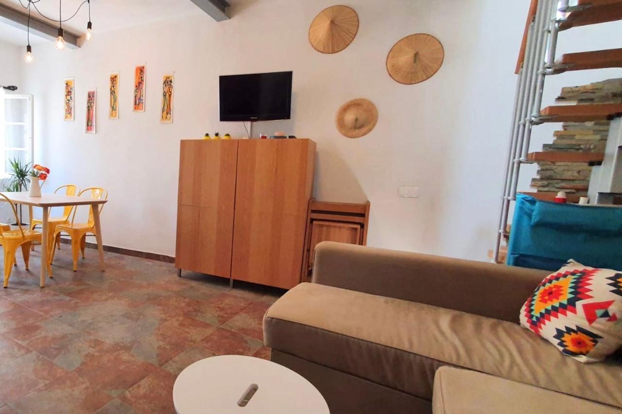 Lovelystay - Yellow Submarine House لاغوس المظهر الخارجي الصورة